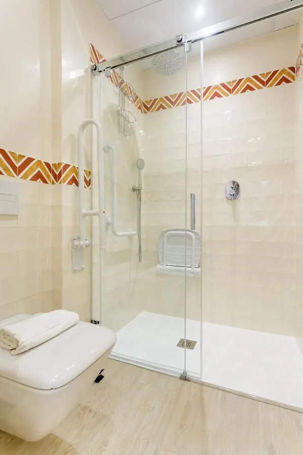 Espectacular Casa De 6 Dormitorios, 7 Banos Y 2 Terrazas Севилья Дом отдыха