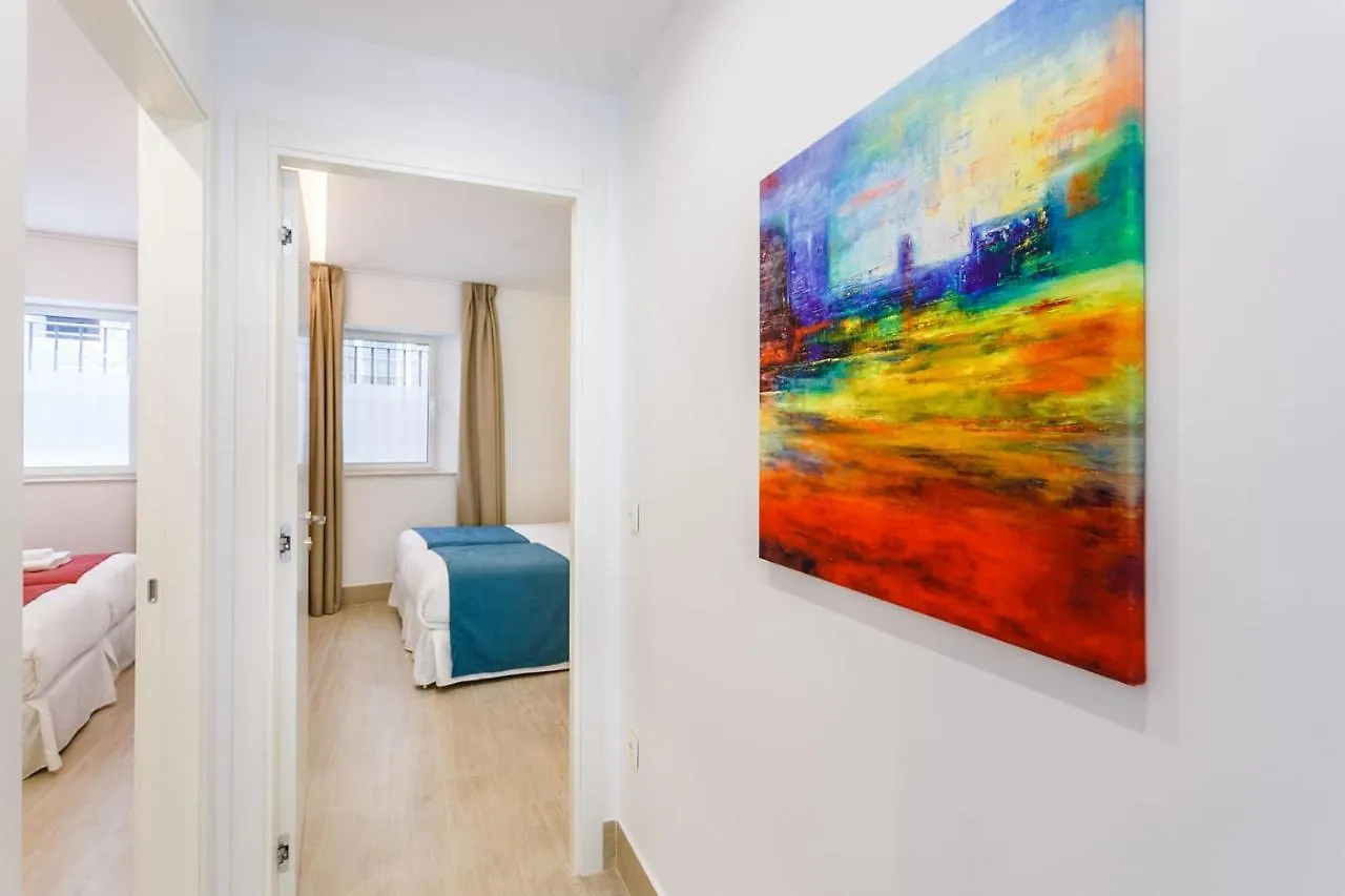 Espectacular Casa De 6 Dormitorios, 7 Banos Y 2 Terrazas Sevilla Nyaraló